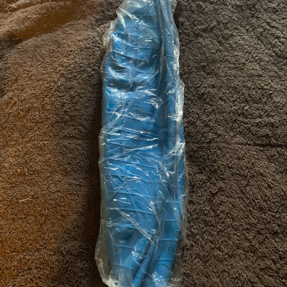 BLUE EXERCISE BALL & MAT .. PREOWNED BUT NEVER USED .. STILL IN PACKAGING - Picture 3 of 5